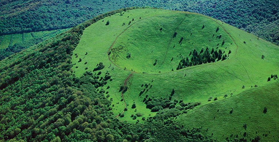 L'AUVERGNE AVEC LE PARC VULCANIA ET LA CHAINE  ... - Image large 1